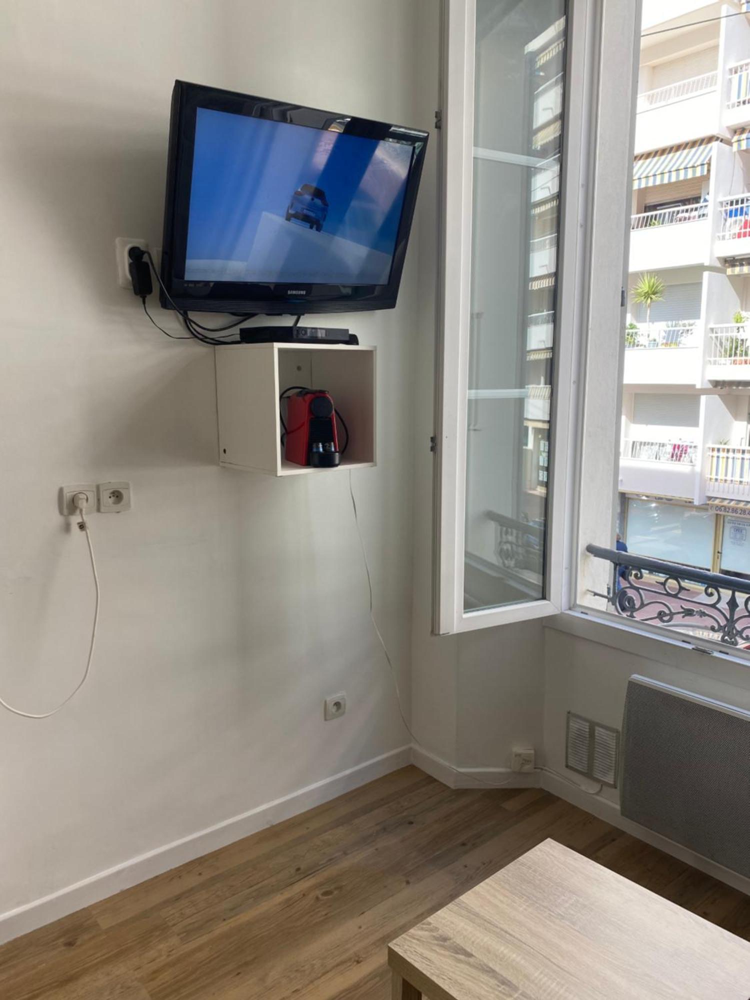 Smart Studio 戛纳 外观 照片